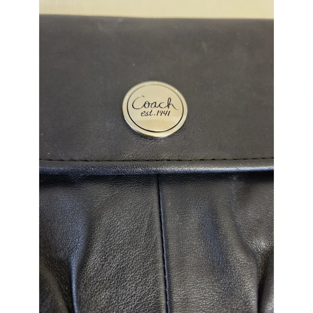 Coach Black Bleecker Leather Gathered Bottom Clutch Wristlet Minimalist